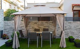Casa D' Irene Near Airport, 200 Mtrs From The Beach, Artemis Center